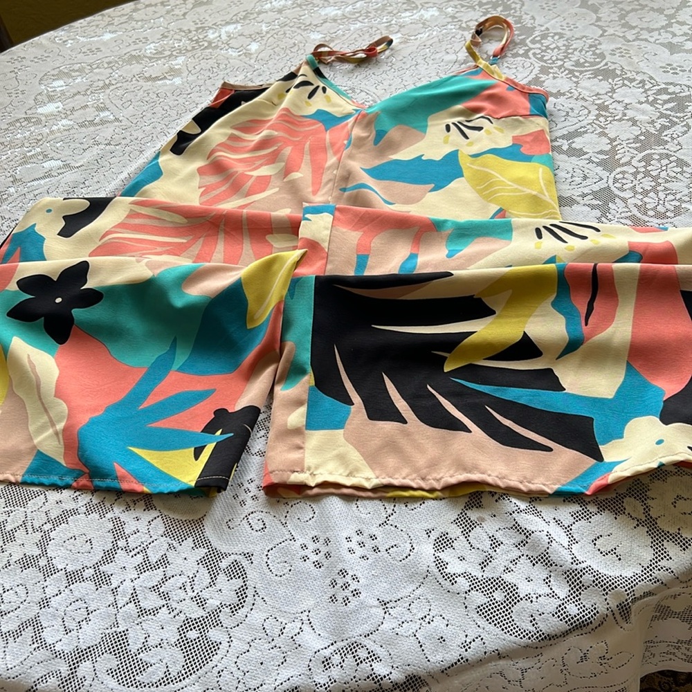Summer Lon romper. S. Spaghetti straps. Wide leg. Like new
